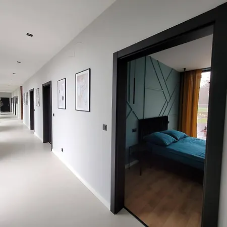 Villa Ostatni Dom Po Lewej