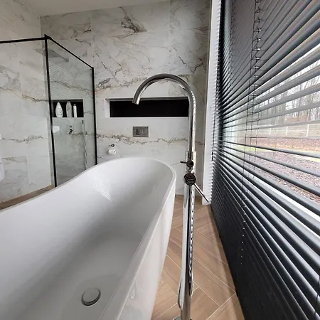 Ostatni Dom Po Lewej *