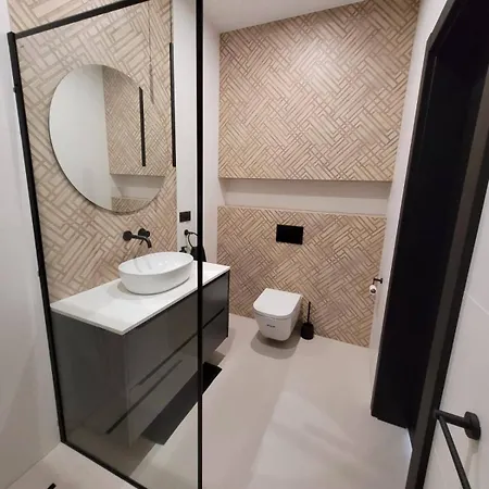 Ostatni Dom Po Lewej Villa