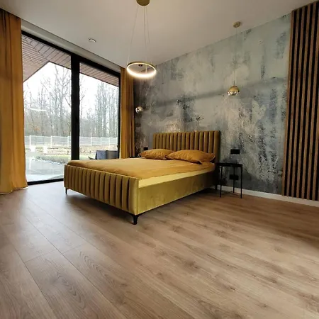 Ostatni Dom Po Lewej * Biale Bloto (Olesnica)