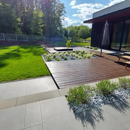 Villa Ostatni Dom Po Lewej