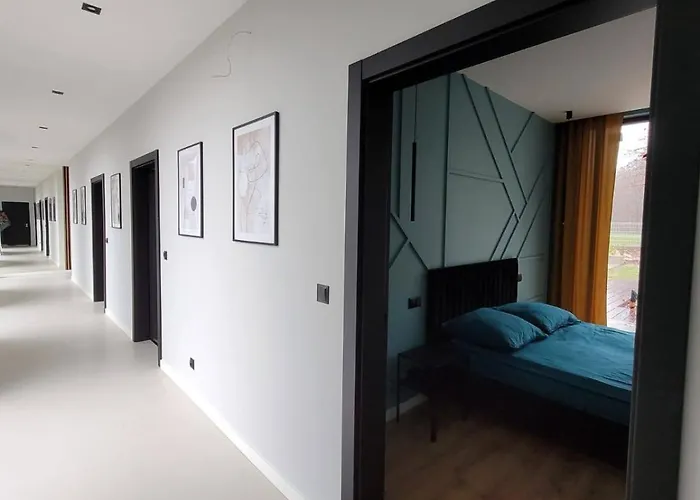 Vila Ostatni Dom Po Lewej