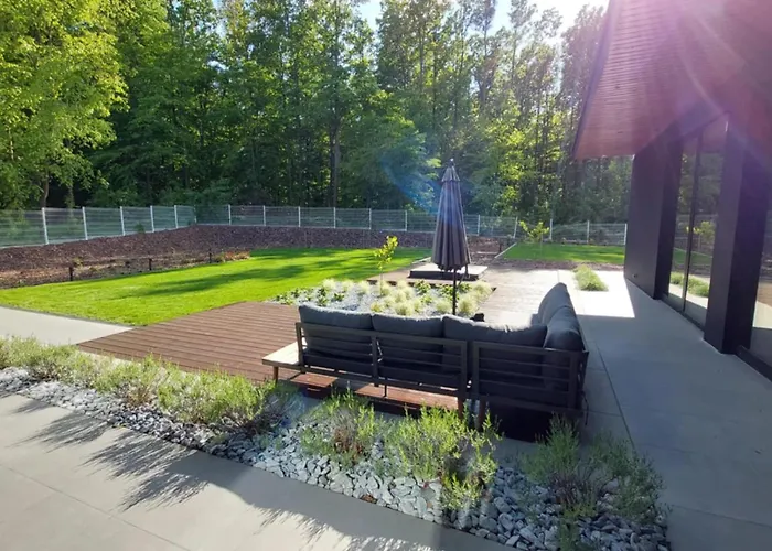 Ostatni Dom Po Lewej * Biale Bloto (Olesnica)